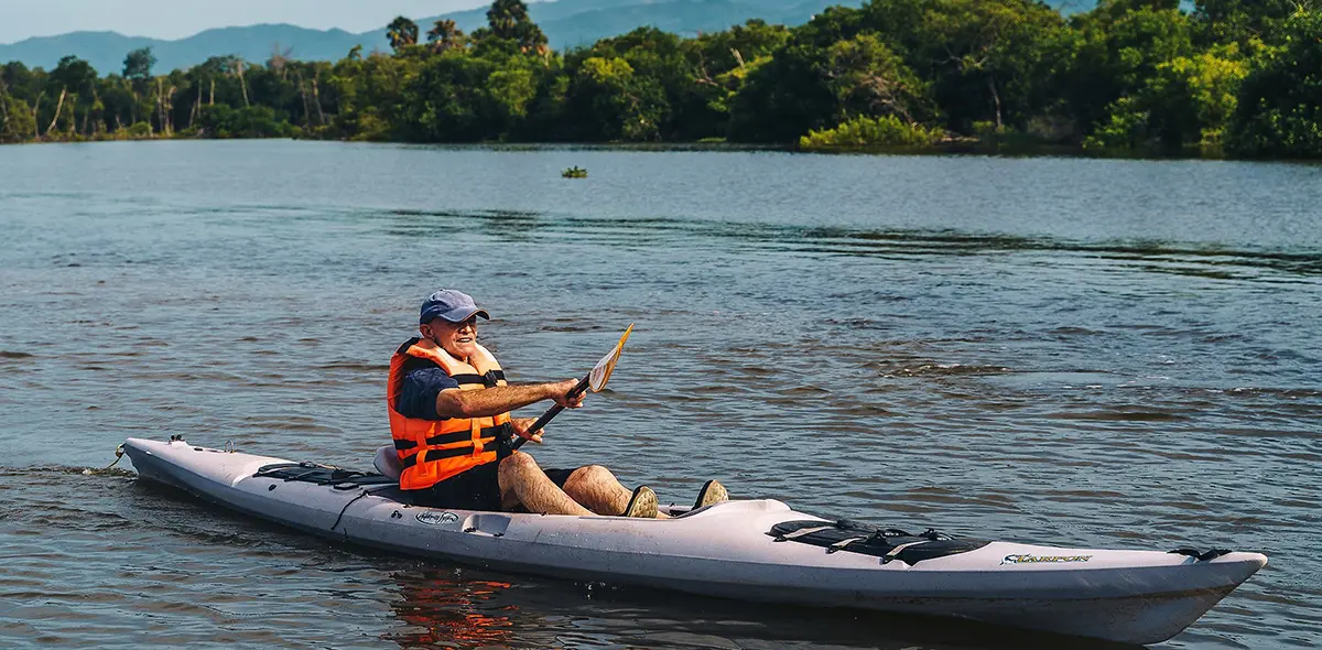 tour kayak en manialtepec